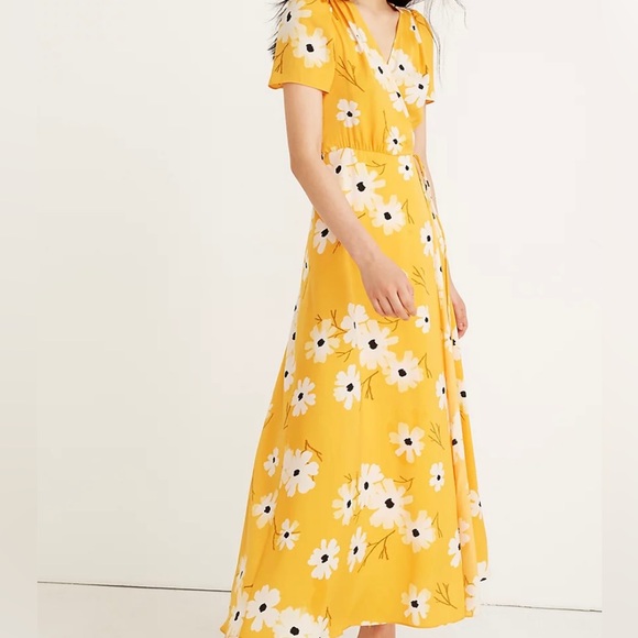 Madewell Dresses & Skirts - Madewell | Puff-Sleeve Wrap Midi Dress in Ikat Floral